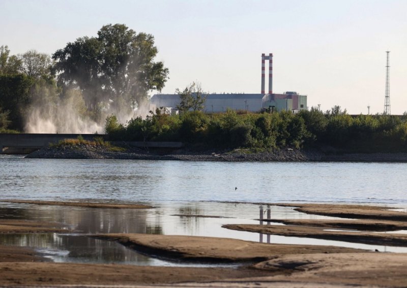 Mađarska odahnula: Dunav raste, nuklearna elektrana polako ponovno pali turbine