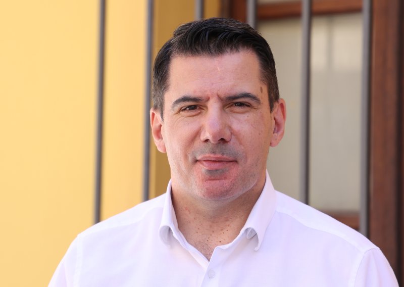 Grmoja pisao Jandrokoviću: Traži da u Saboru prisustvuju građanske inicijative iz Gospića