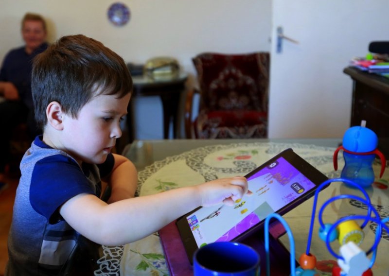 AI splačine sad preplavljuju i priče za djecu
