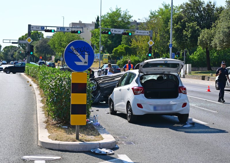 Trostruki sudar u Splitu: Jedna osoba smrtno stradala