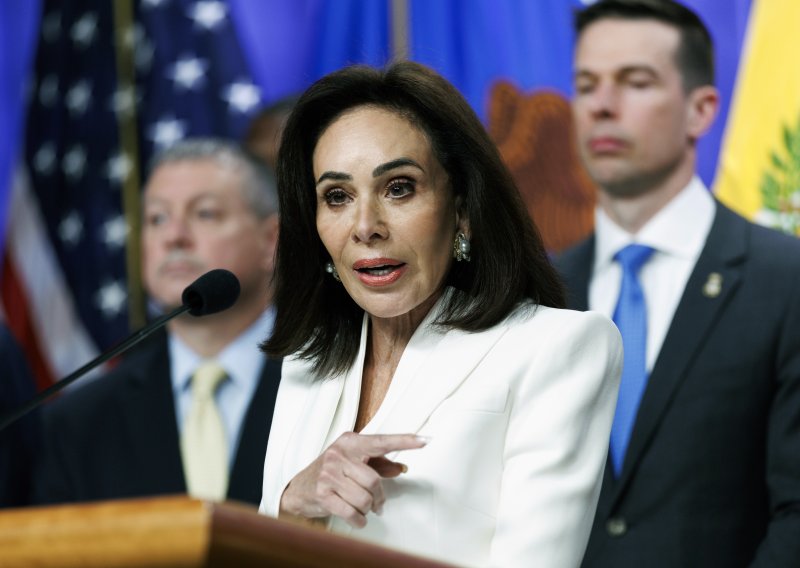 Trump kritizirao tužiteljicu Pirro: 'Pokleknula' je u slučaju reflektirajućeg bazena