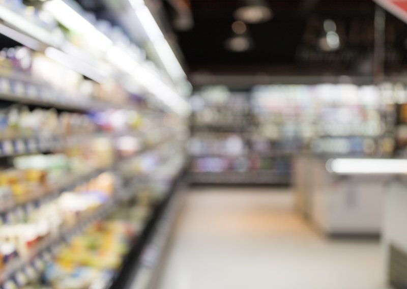 Usred noći aktiviran alarm u supermarketu: Policija ostala zatečena kad je ugledala 'provalnika'