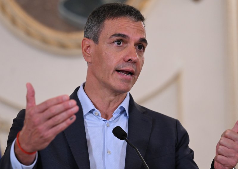 Sanchez optužio Rusiju i Izrael za širenje dezinformacija o migrantskoj krizi