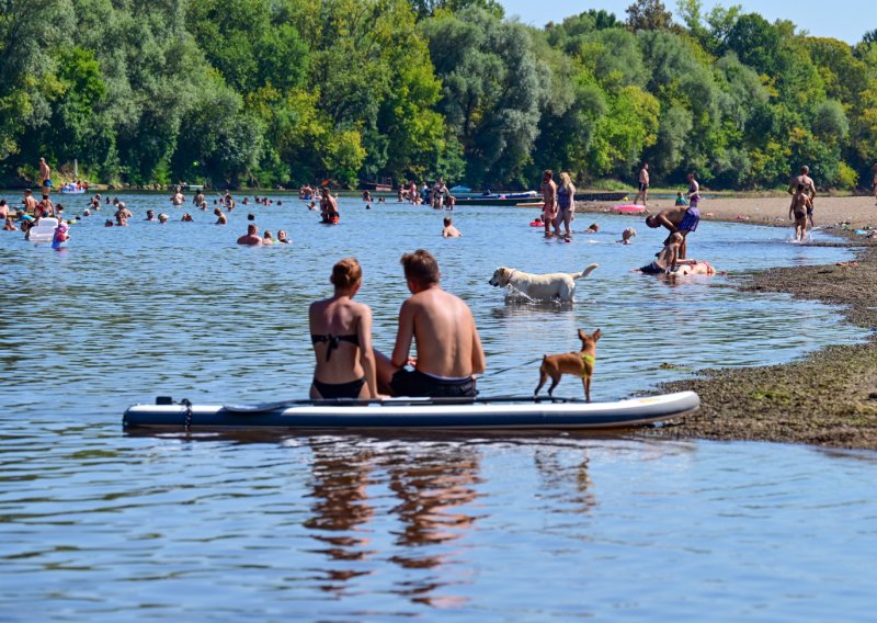 Novo upozorenje DHMZ-a: Gotovo cijela zemlja u crvenom, evo gdje je izmjereno 37,5 °C