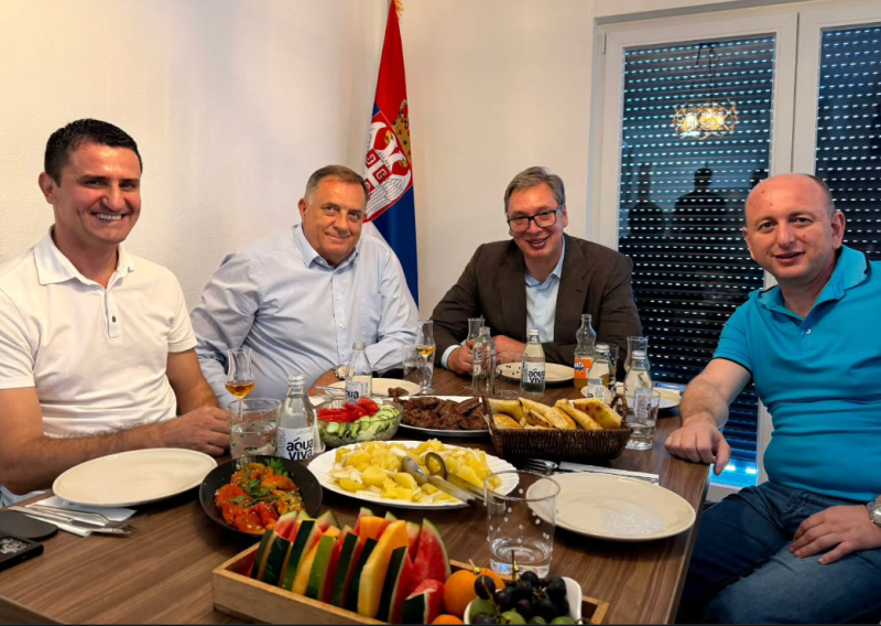Vučić uoči obljetnice Oluje: 'Mi nismo dirali kuće naših susjeda, Hrvati jesu'