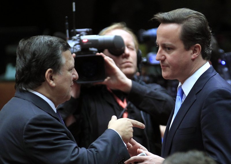 Cameron: Barroso mi ide na živce