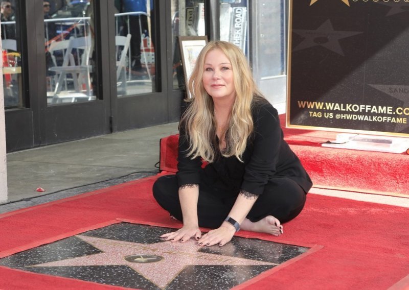 Christina Applegate konačno kod kuće nakon četiri mjeseca u bolnici