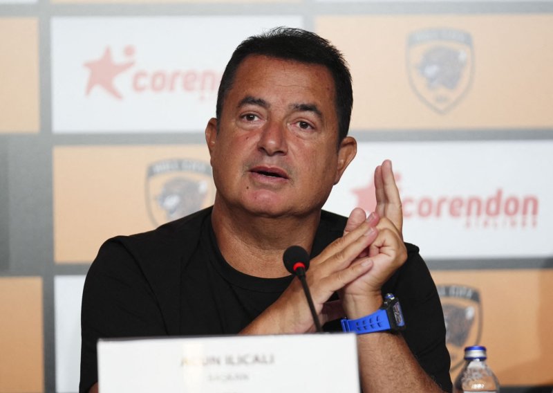 Što se događa s transferom hrvatskog reprezentativca? Bizarna objava predsjednika kluba