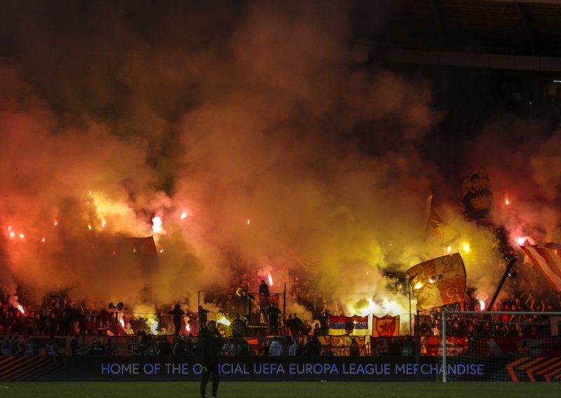 Navijači Crvene zvezde na utakmici Lige prvaka poslali poruku povodom Oluje