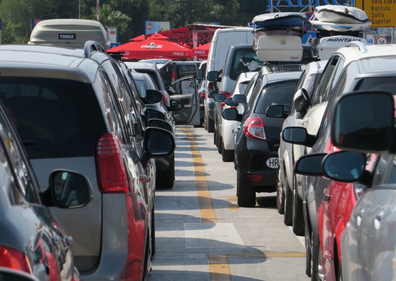 Pojačan promet na prilazima turističkim središtima