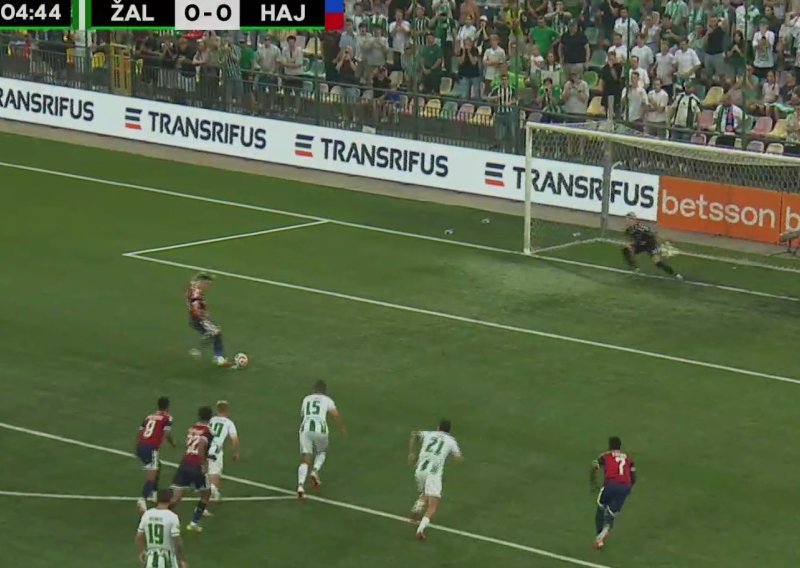 Početak iz snova: Pogledajte penal Hajduka za rano vodstvo u Litvi