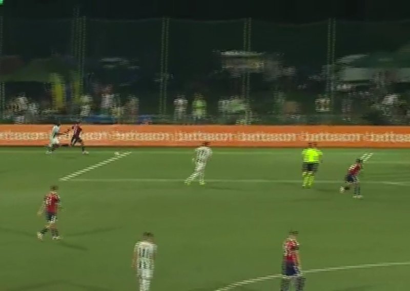 Ovo se ne viđa često! Pogledajte što je napravio čudesni Rokas Pukštas za peti gol Hajduka