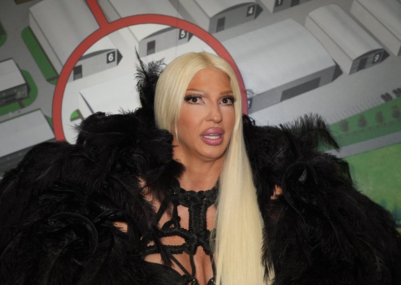 Jelena Karleuša oglasila se oko nastupa u Vodicama: 'Ili će me ubiti ili me neće ubiti'
