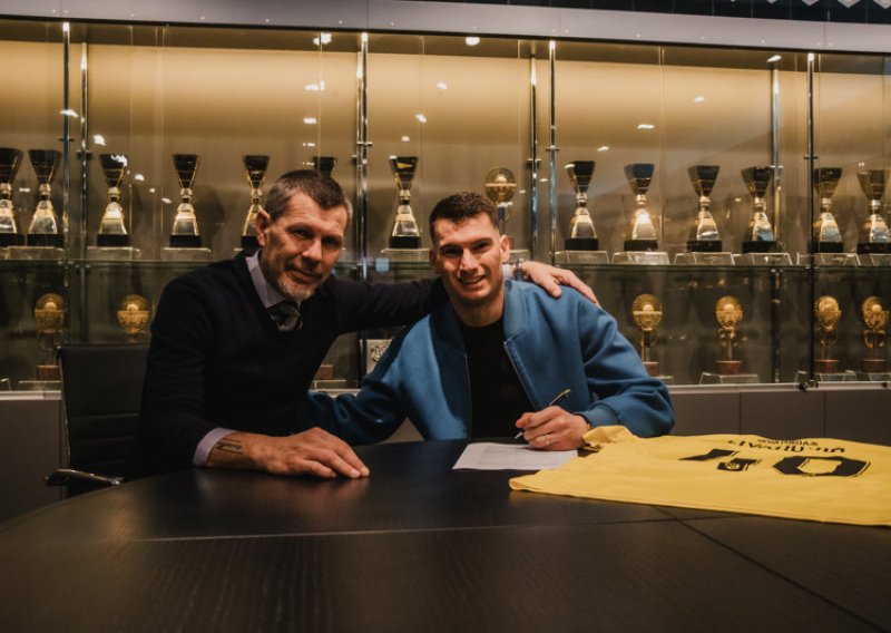 Boban sve dogovorio s Livakovićem, Dinamo sada čeka samo jednu stvar