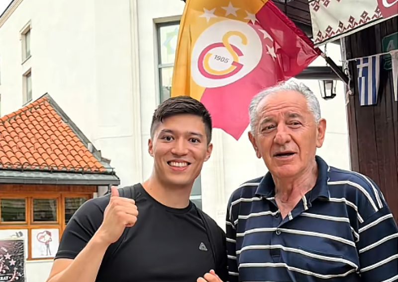 TikTok zvijezda zaustavila čovjeka u Sarajevu, a onda shvatila da razgovara s legendom