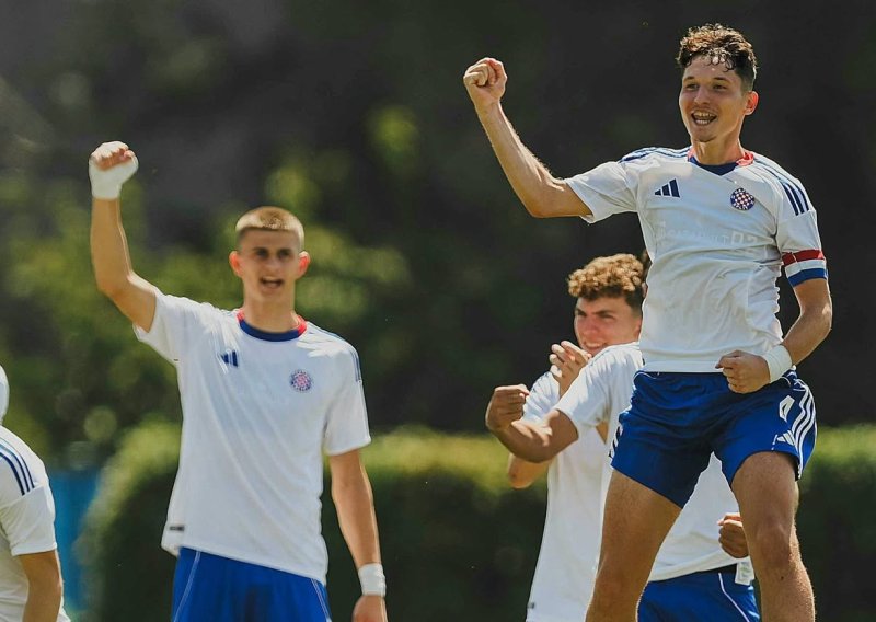 Hajduk srušio Benficu i osvojio treće mjesto na Ramljaku