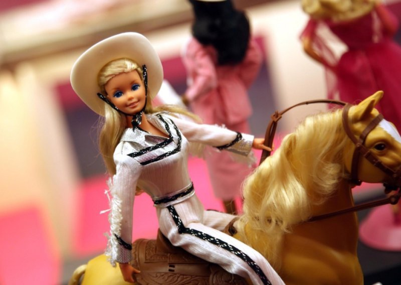 Legendarna Whitney Houston dobila svoju Barbie lutku: Inspirirana je kultnim spotom iz 80-ih koji svi znamo