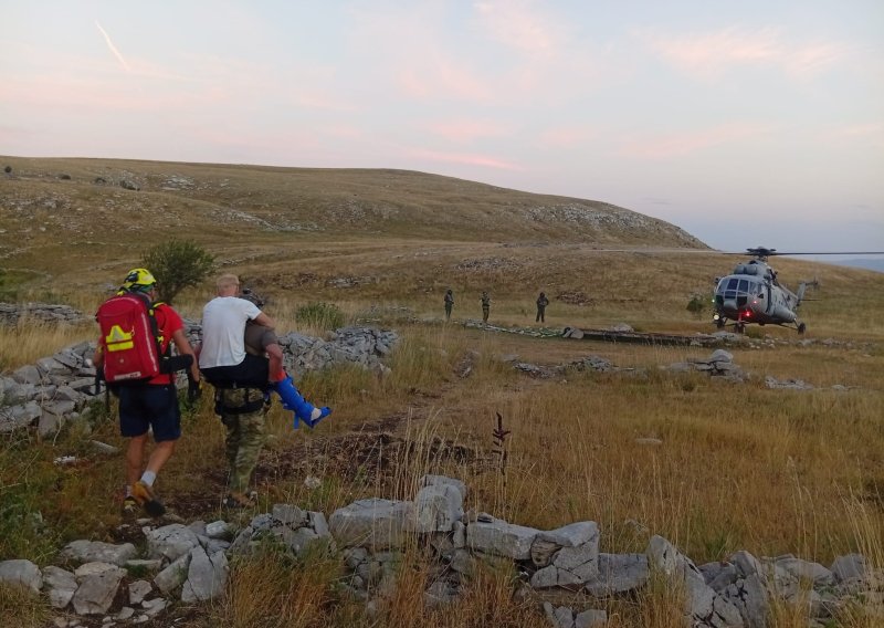 Vojni pilot progovorio o spašavanju njemačkog državljanina s Dinare