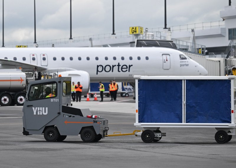 Avion već krenuo prema pisti, a onda kaos: Zbog jednog djeteta otkazan cijeli let