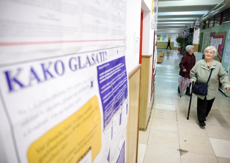 BiH se priprema za izbore: Stižu uređaji za preciznu identifikaciju birača i brojanje glasova