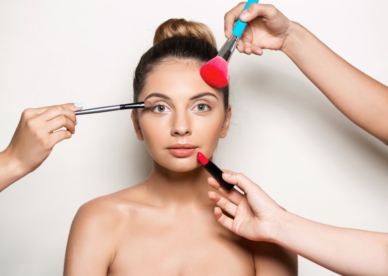 Zaboravljeni make-up klasik iz 2010-ih vraća se na velika vrata
