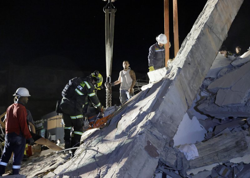 Kolumbija zavijena u crno: Spasioci pretražuju ruševine, broj mrtvih raste