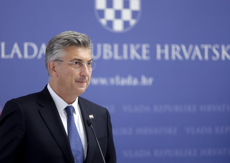 Umirovljenici traže ostavku Vlade: 'Dosta je korupcije, kriminala i nekažnjivosti'