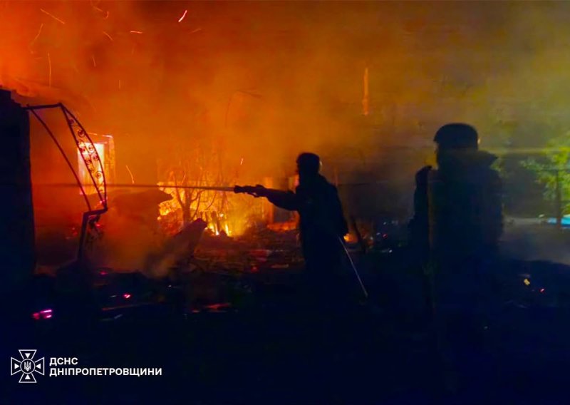 Krvavi ruski udar na Zaporižje: Zelenski tvrdi da su korišteni sjevernokorejski projektili