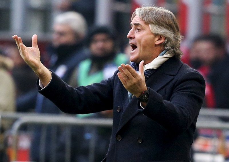 Mancini nije izdržao a igrače 'počastio' žestokim kritikama