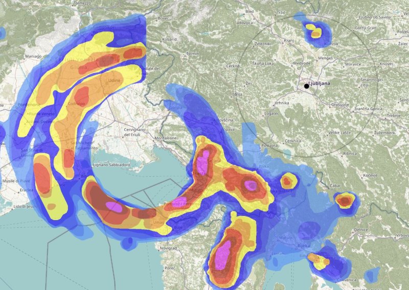 Pogledajte neobičnu snimku oluje iznad Slovenije: Meteorolozi imaju objašnjenje