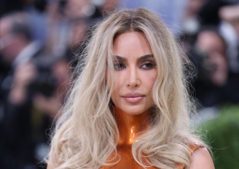 Kim Kardashian otvorila dušu o dugogodišnjoj borbi: 'Nisam se uvijek osjećala snažno'
