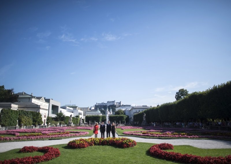 Propala izložba u Salzburgu: Ukradeno dvije trećine figurica Mozarta