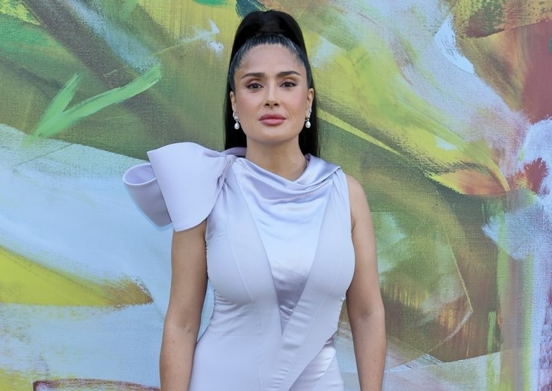U obitelj Salme Hayek stigla beba, a mjesecima su tajili i vjenčanje
