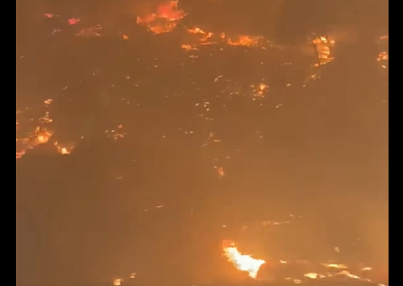 VIDEO Apokaliptične snimke s Brača: Gori dokle pogled seže