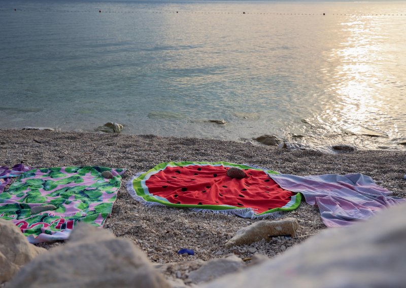Sutkinju s plaže u lisicama doveli na sud: Sad se oglasila