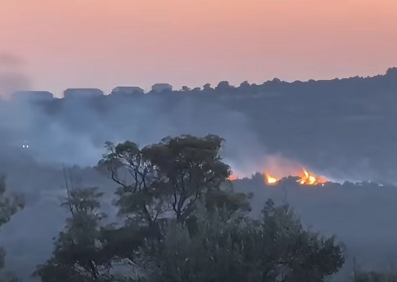 Još jedan požar: Gori kod Primoštena
