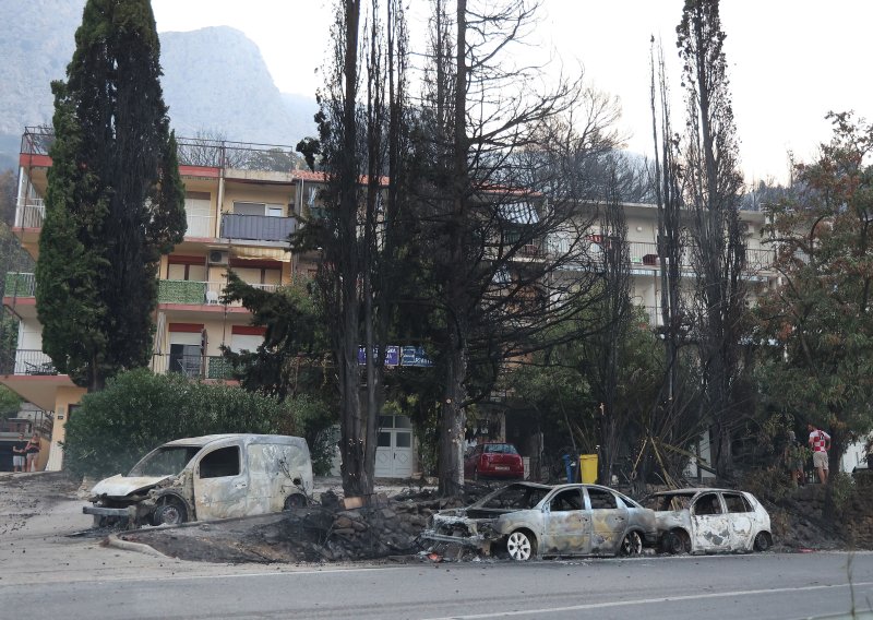 Zapovjednik omiških vatrogasaca: Ovo je gore nego lani u Pisku