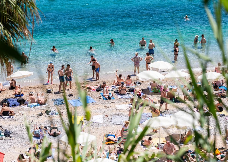 Vrući asfalt, toplo more: Liječnica otkrila može li nas uopće rashladiti