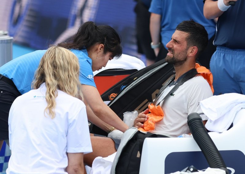 Novak Đoković padao po terenu, mjerili mu tlak: 'Sve mi otkazuje, ne mogu'. Izgubio je...