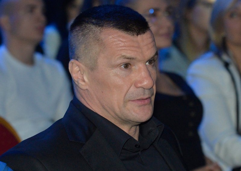 Tuga u domu legendarnog Cro Copa: Mirko Filipović oprostio se od svoje voljene kujice Lole