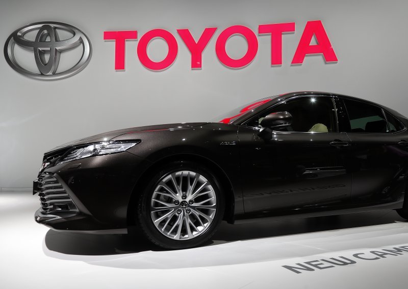Upalite automobil, a instrumentna ploča ostane crna? Toyota pokrenula veliki opoziv