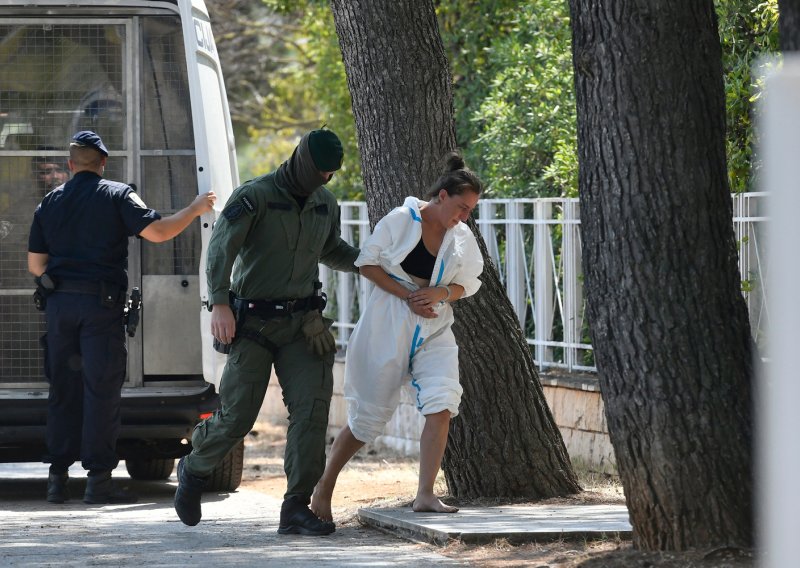 FOTO Četvorka palila na deset lokacija, među njima Poljakinja. Imali su oružje! Traju privođenja
