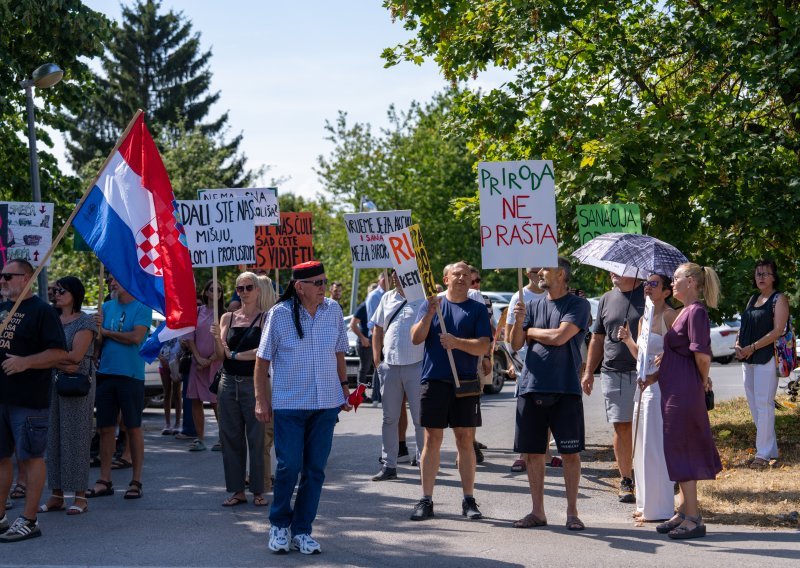 Nakon jučerašnjeg debakla s odborom, stigla odluka: Evo kada Gospićani dolaze u Zagreb