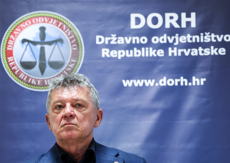 Turudić stigao u Gospić: 'Ovdje se otpad ne odlaže već preko godinu dana'