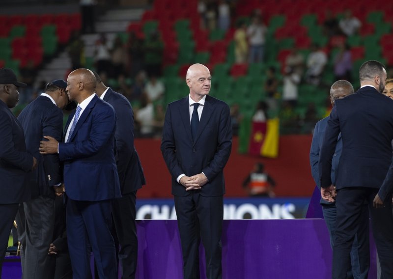 Veliki udarac za šefa FIFA-e: Još jedna članica UEFA-e okrenula leđa Infantinu