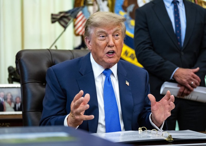 Trump šokirao prijetnjom Omanu: 'Ako nam stanu na put, bombardirat ćemo ih!'
