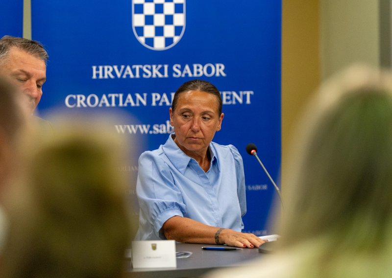 Ministricu Hrstić pitali bi li jela povrće iz vrta preko puta opasnog otpada: 'Odgovorno tvrdim...'