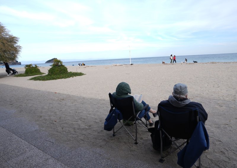 Drama na talijanskoj rivijeri: Časne sestre krenule u 'sveti rat' za plažu