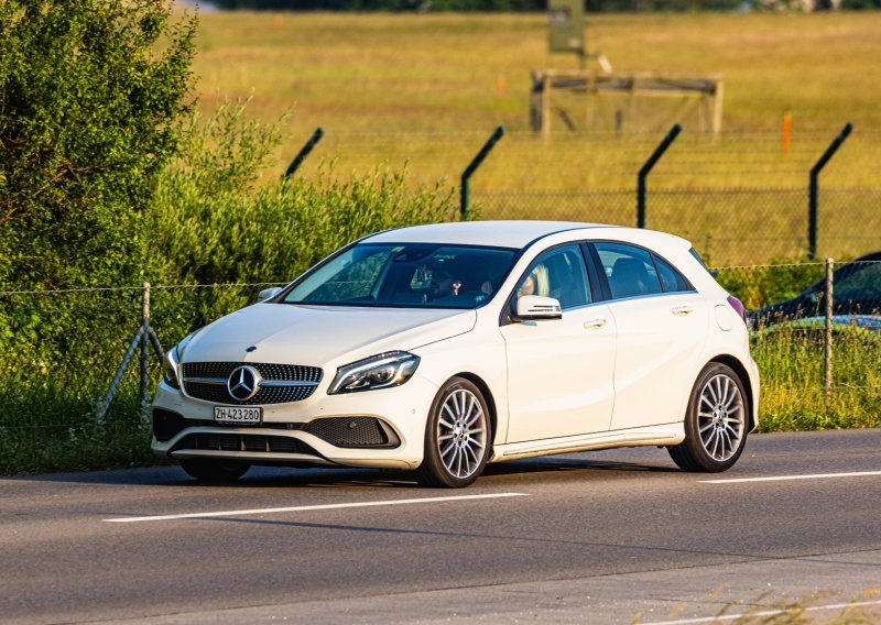 Ovaj rabljeni Mercedes danas stoji oko 8000 eura: Stručnjaci otkrivaju što obavezno provjeriti