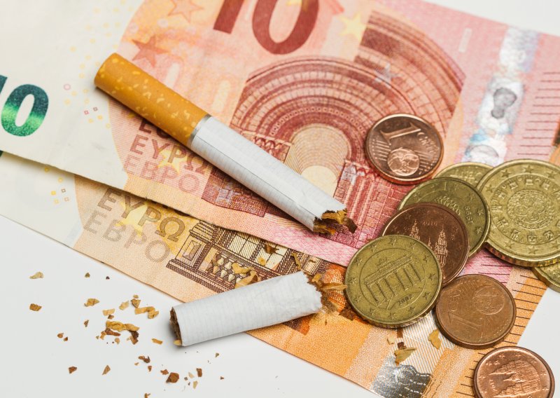 EU sprema velik udar na pušače, ali iza kulisa odvija se žestoka bitka za milijarde